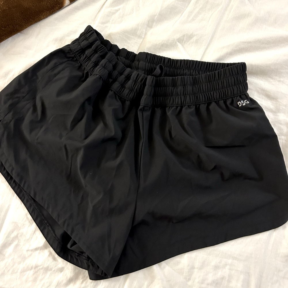 Running shorts